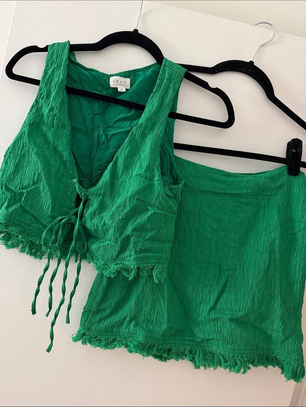 Le Lis Collection Emerald Green Crinkle Tie-Front Crop Tank & Skirt Set